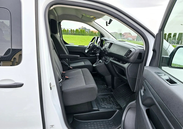 Toyota ProAce cena 162900 przebieg: 22900, rok produkcji 2022 z Rumia małe 137